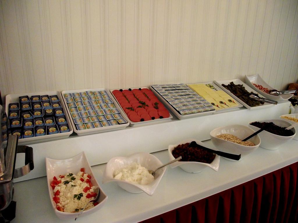 Akman Hotel Κουσάντασι Εξωτερικό φωτογραφία