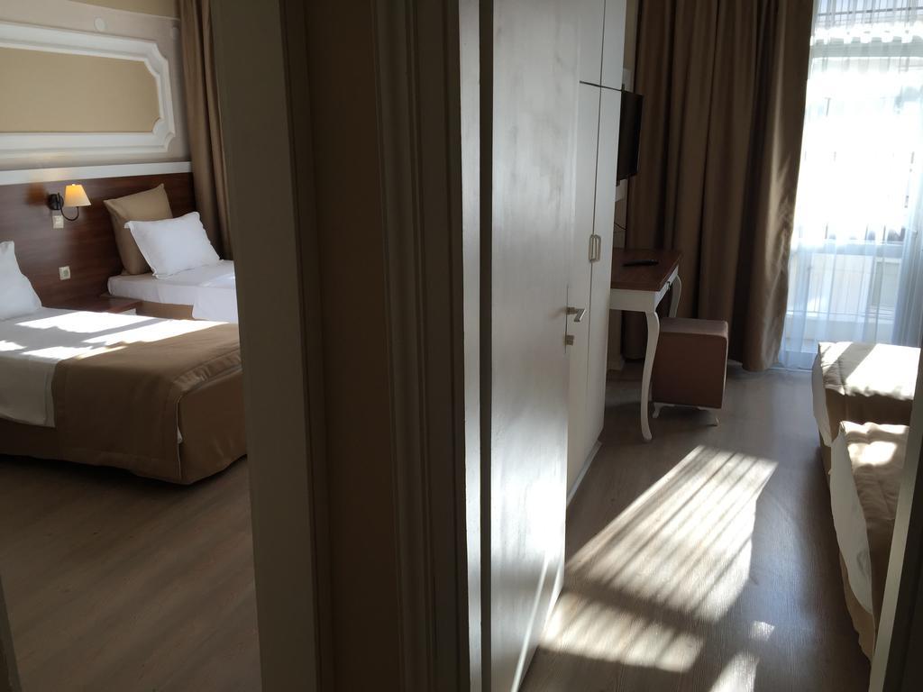 Akman Hotel Κουσάντασι Δωμάτιο φωτογραφία